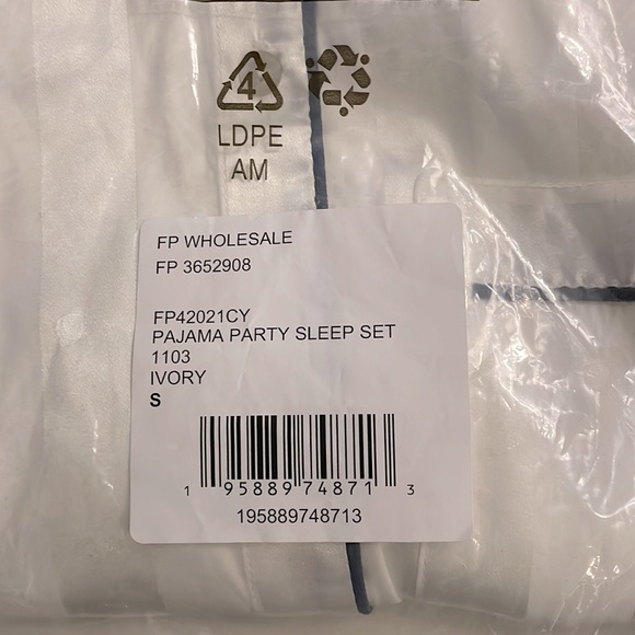 NWT Free People Pajama Party Sleep Pant Set Size Small Ivory Color - Picture 7 of 8